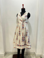 Load image into Gallery viewer, IYUMI DRESS
