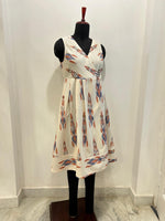 Load image into Gallery viewer, IYUMI DRESS
